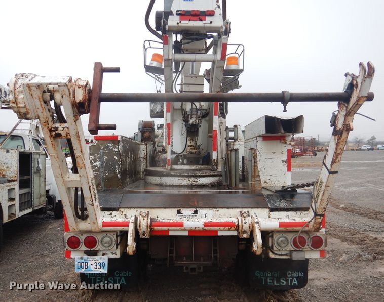 image for item DJ4863 1991 GMC Top Kick C6500  bucket truck