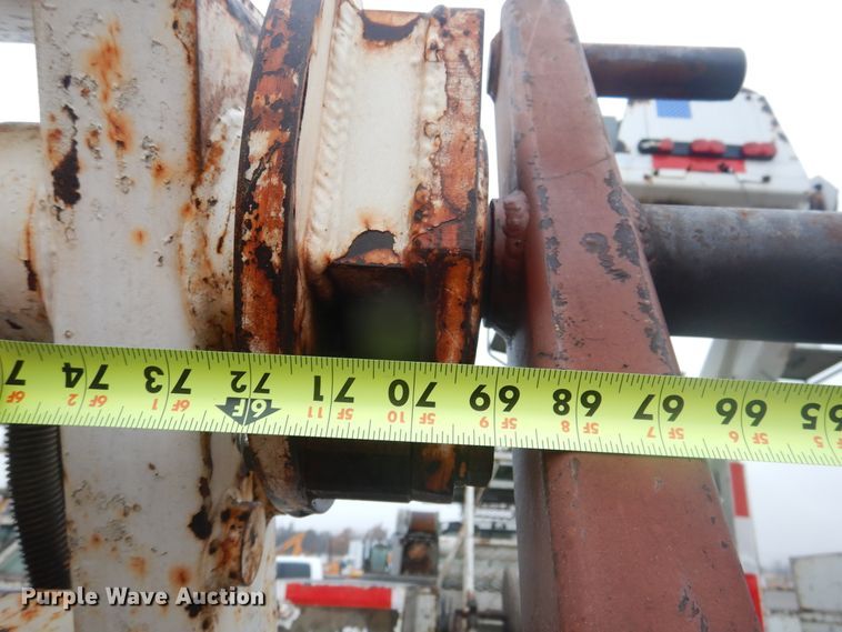 image for item DJ4863 1991 GMC Top Kick C6500  bucket truck