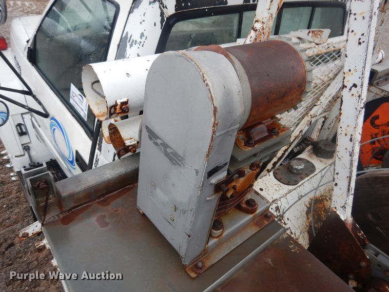 image for item DJ4863 1991 GMC Top Kick C6500  bucket truck