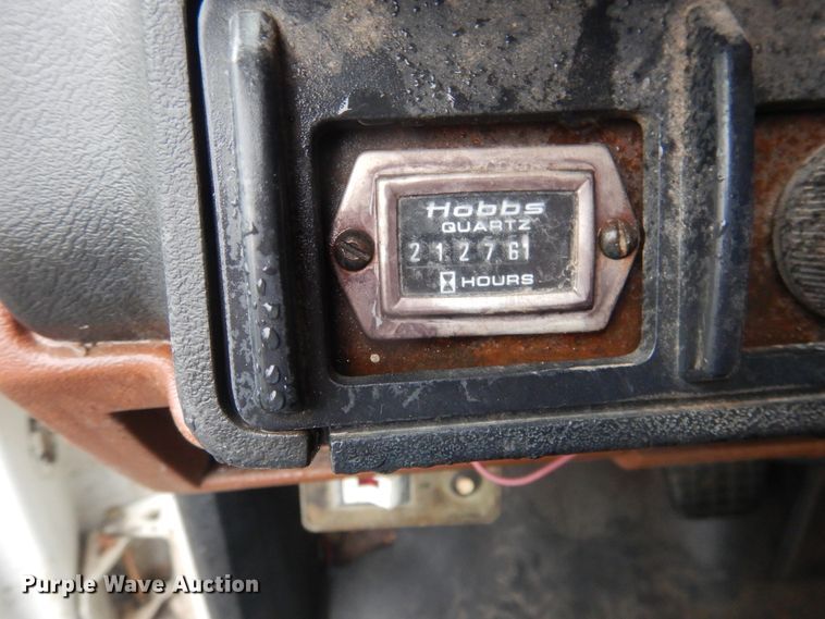 image for item DJ4863 1991 GMC Top Kick C6500  bucket truck