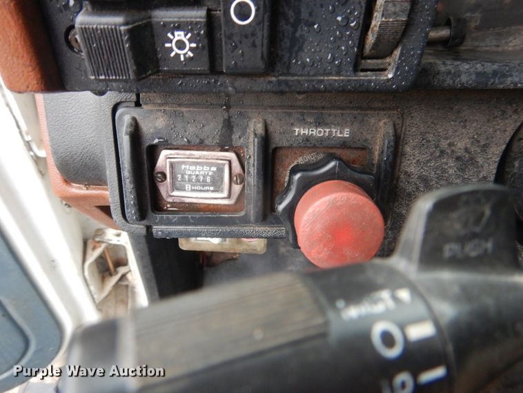 image for item DJ4863 1991 GMC Top Kick C6500  bucket truck