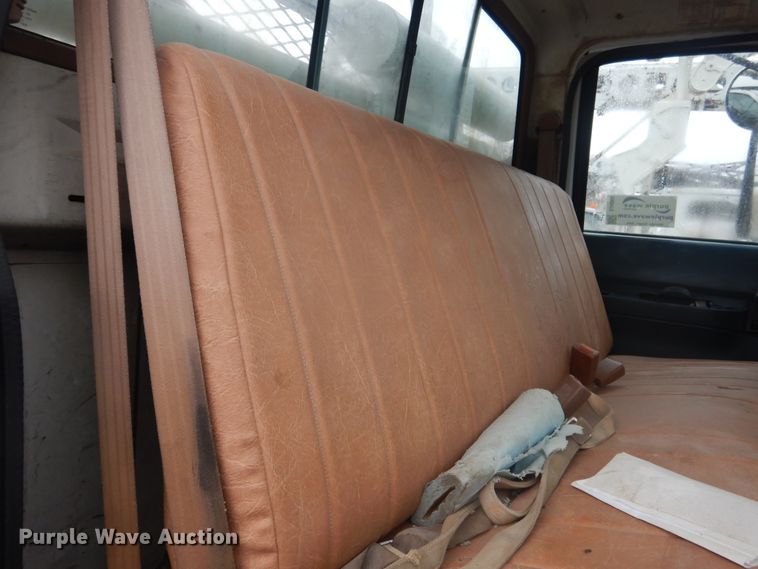 image for item DJ4863 1991 GMC Top Kick C6500  bucket truck