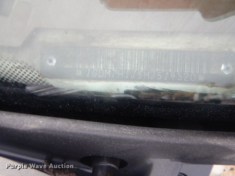 image for item DJ4863 1991 GMC Top Kick C6500  bucket truck