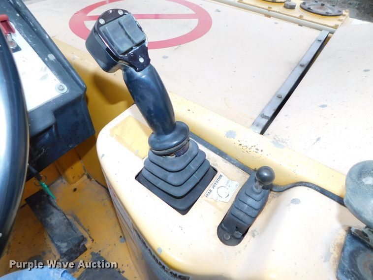 image for item DJ5930 2001 Pettibone 10044  telehandler