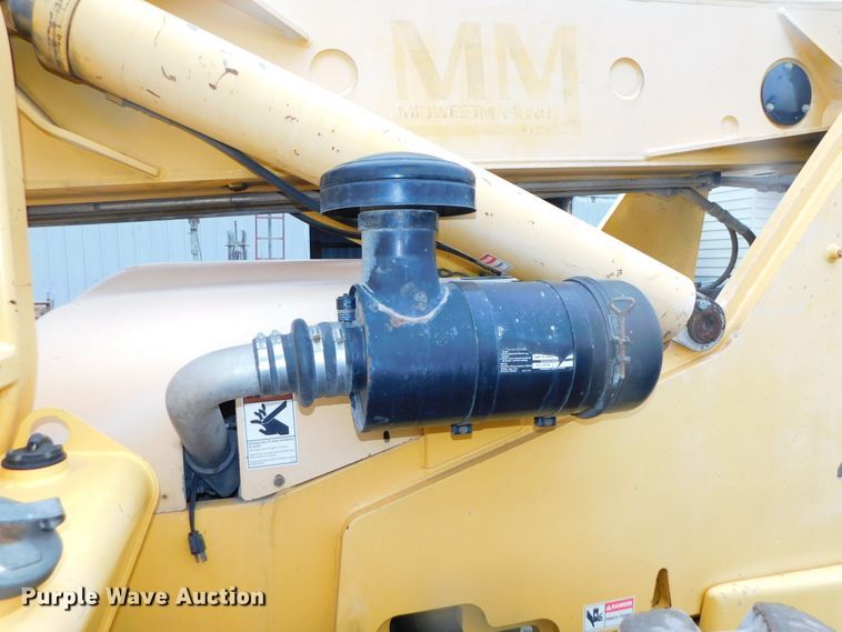 image for item DJ5930 2001 Pettibone 10044  telehandler