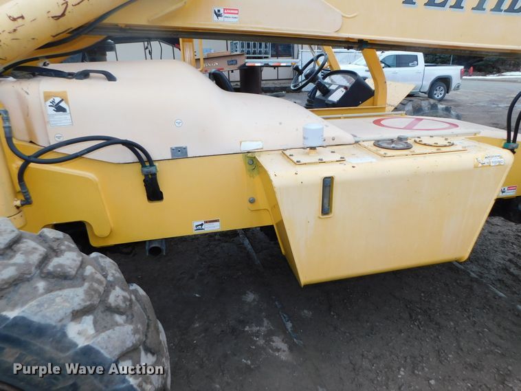 image for item DJ5930 2001 Pettibone 10044  telehandler