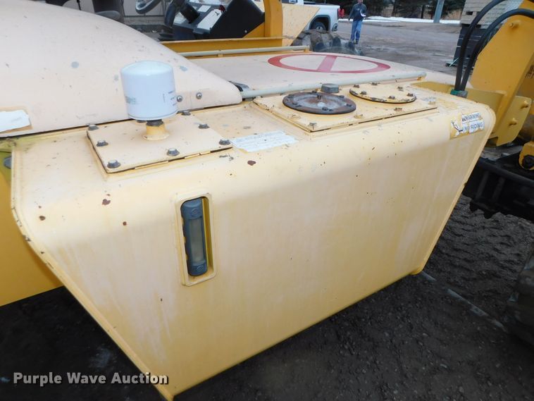 image for item DJ5930 2001 Pettibone 10044  telehandler