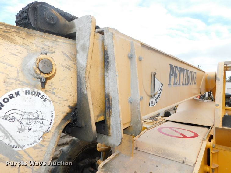 image for item DJ5930 2001 Pettibone 10044  telehandler