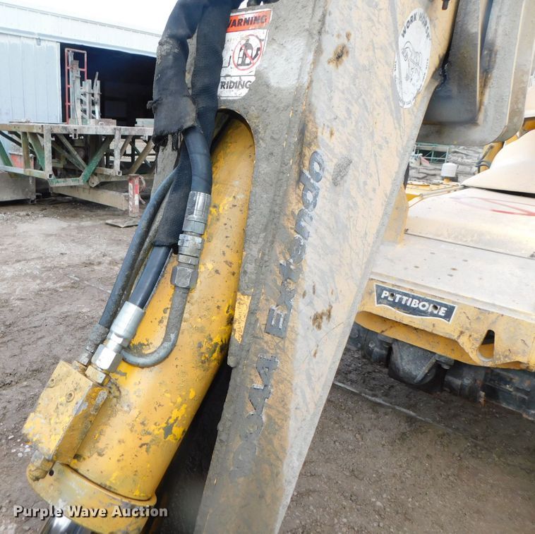 image for item DJ5930 2001 Pettibone 10044  telehandler