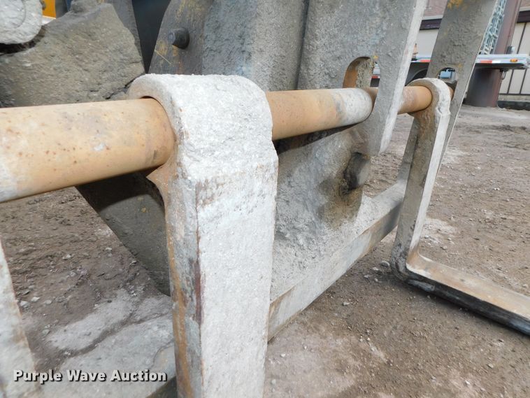 image for item DJ5930 2001 Pettibone 10044  telehandler