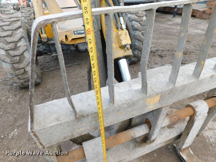 image for item DJ5930 2001 Pettibone 10044  telehandler