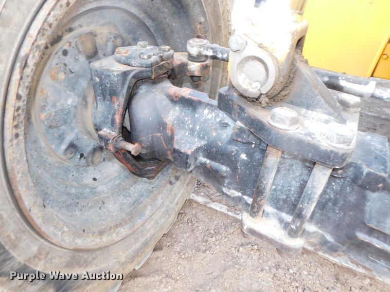 image for item DJ5930 2001 Pettibone 10044  telehandler