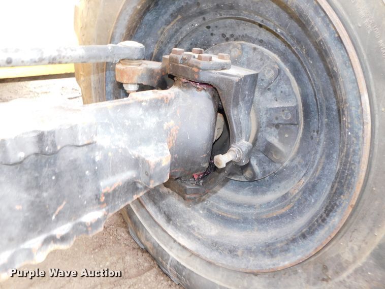 image for item DJ5930 2001 Pettibone 10044  telehandler