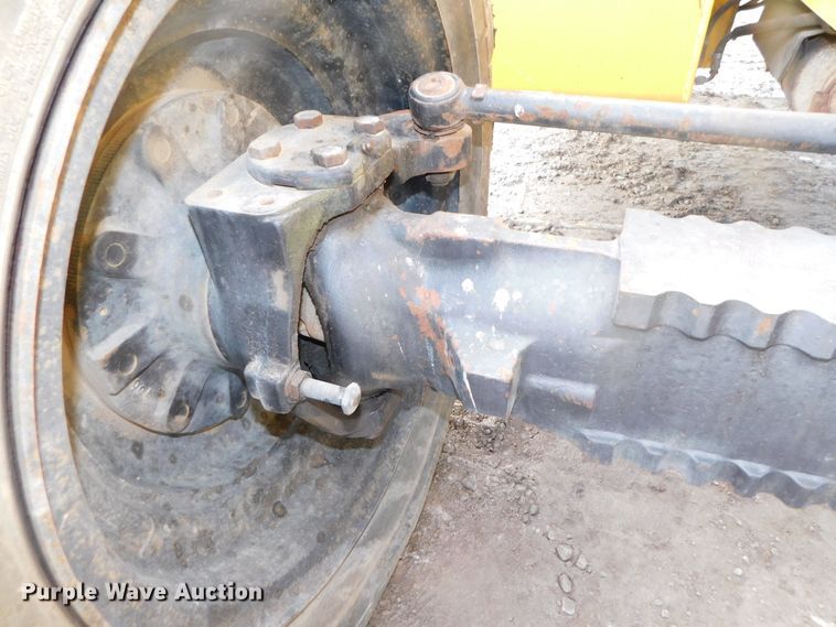 image for item DJ5930 2001 Pettibone 10044  telehandler