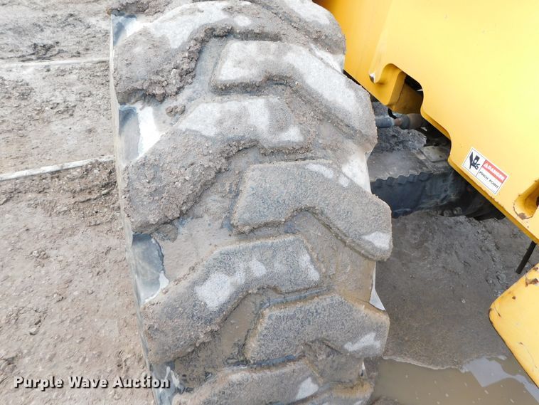 image for item DJ5930 2001 Pettibone 10044  telehandler