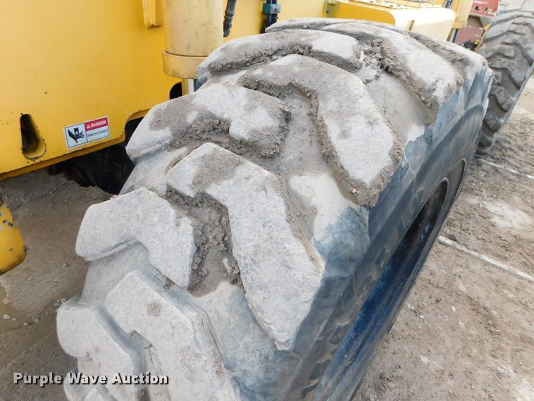 image for item DJ5930 2001 Pettibone 10044  telehandler