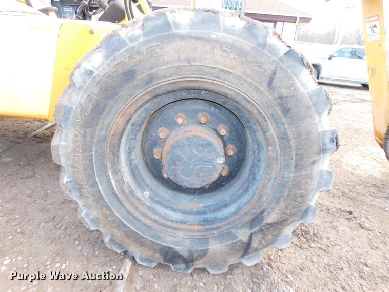 image for item DJ5930 2001 Pettibone 10044  telehandler