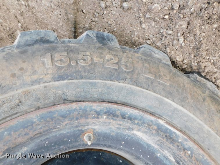 image for item DJ5930 2001 Pettibone 10044  telehandler