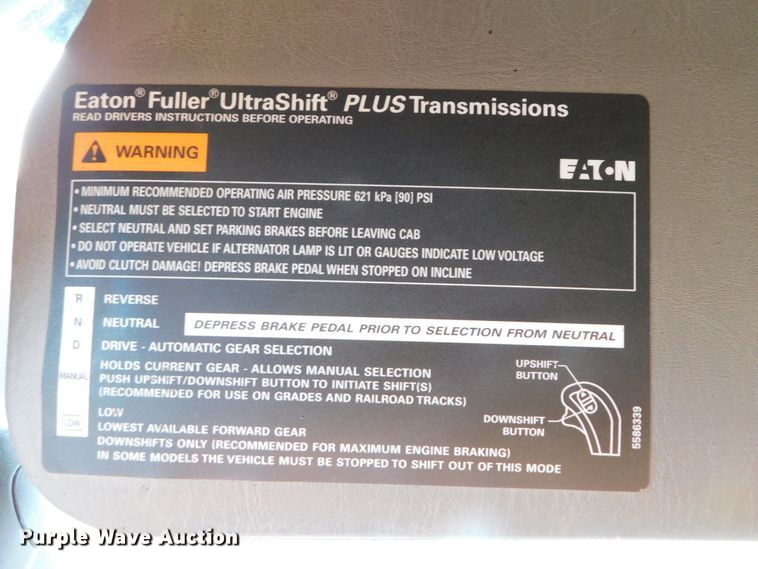 image for item DJ5931 2013 Kenworth T800  semi truck