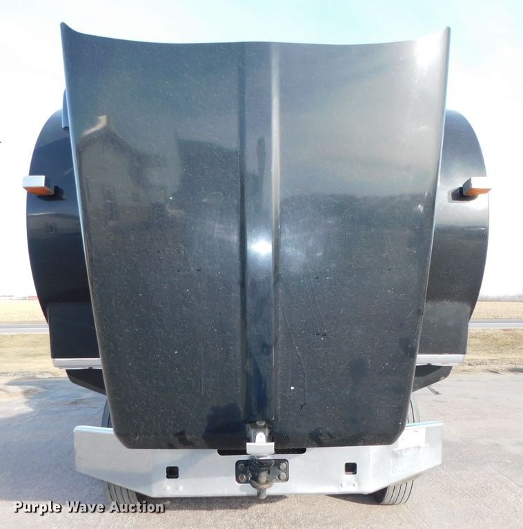 image for item DJ5931 2013 Kenworth T800  semi truck