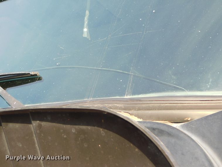 image for item DJ5931 2013 Kenworth T800  semi truck