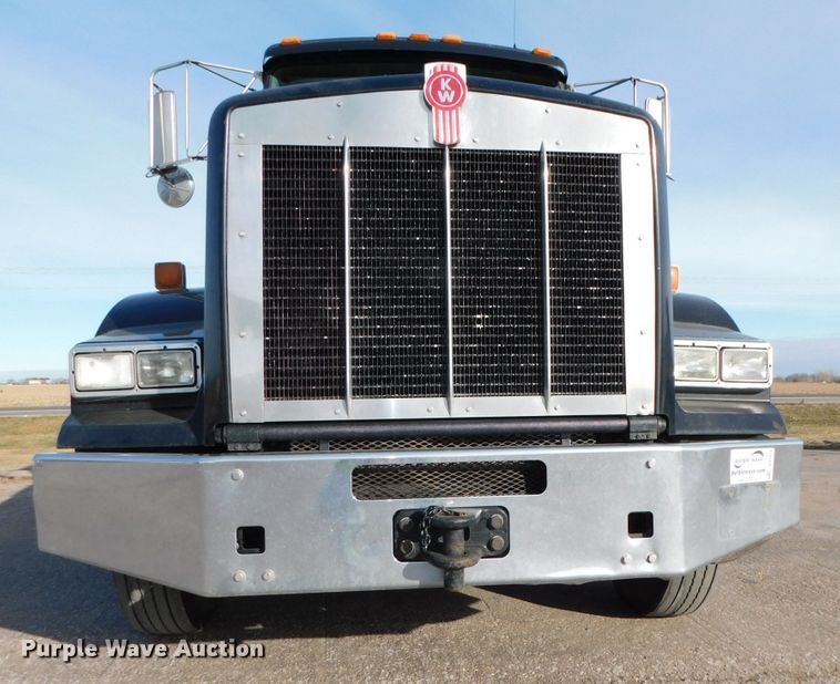 image for item DJ5931 2013 Kenworth T800  semi truck