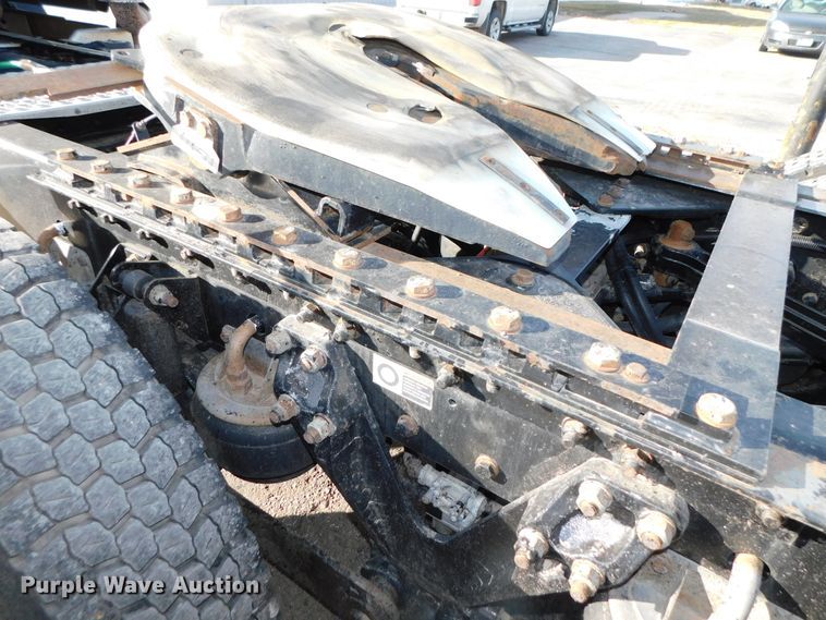 image for item DJ5931 2013 Kenworth T800  semi truck