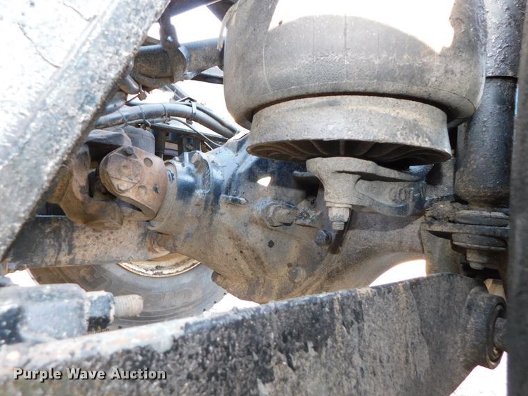 image for item DJ5931 2013 Kenworth T800  semi truck