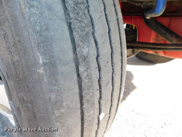 image for item DJ5931 2013 Kenworth T800  semi truck