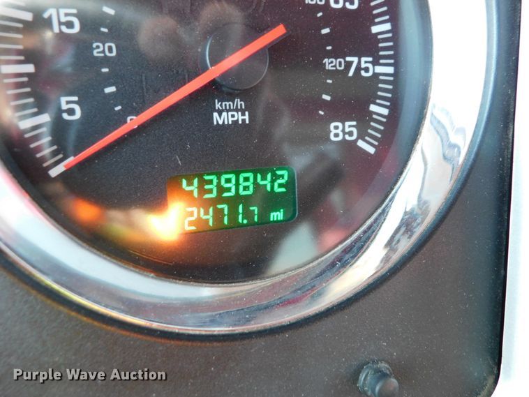 image for item DJ5932 2013 Kenworth T800  semi truck