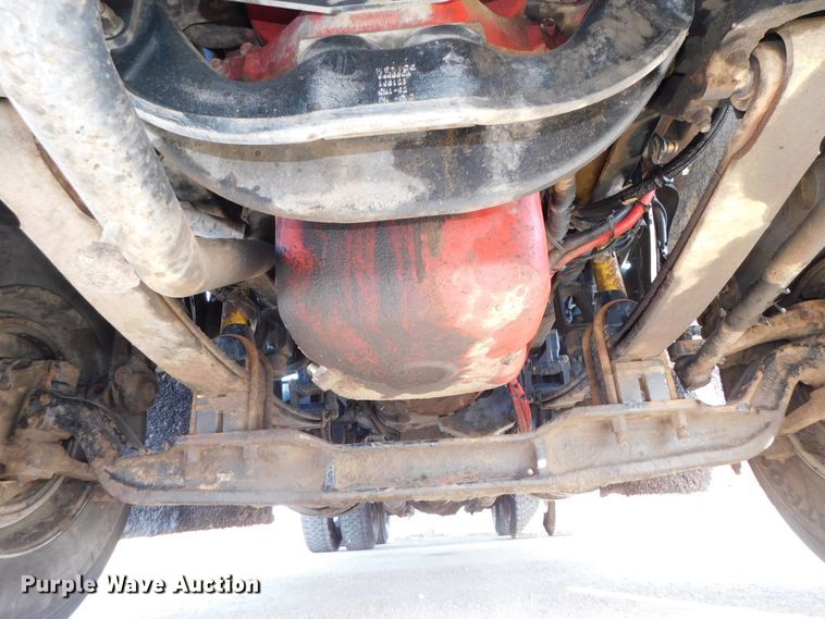 image for item DJ5932 2013 Kenworth T800  semi truck