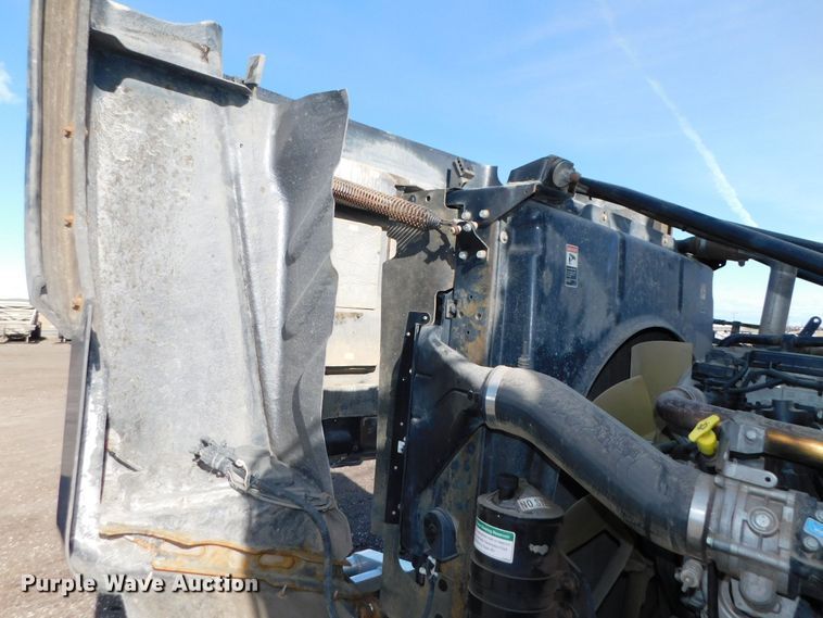 image for item DJ5934 2012 Western Star 4900SB  semi truck