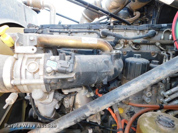 image for item DJ5934 2012 Western Star 4900SB  semi truck