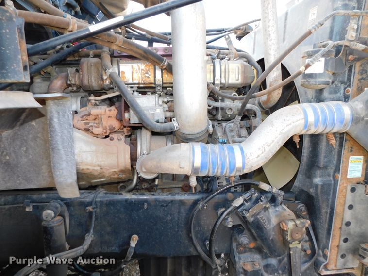 image for item DJ5934 2012 Western Star 4900SB  semi truck