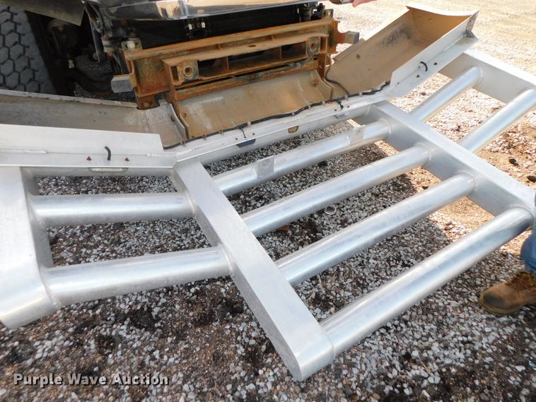 image for item DJ5934 2012 Western Star 4900SB  semi truck