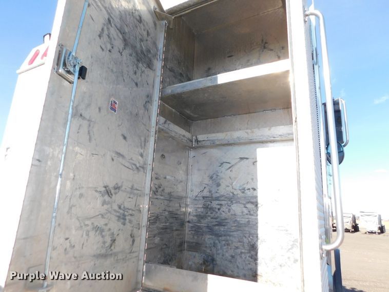 image for item DJ5934 2012 Western Star 4900SB  semi truck