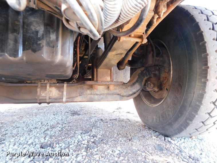 image for item DJ5934 2012 Western Star 4900SB  semi truck