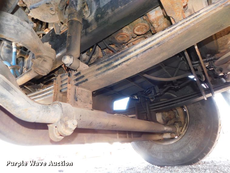 image for item DJ5934 2012 Western Star 4900SB  semi truck