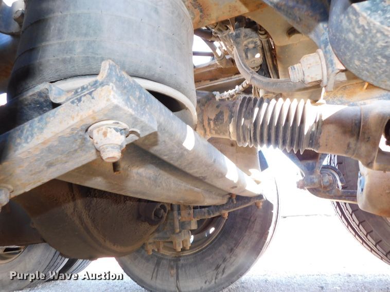 image for item DJ5934 2012 Western Star 4900SB  semi truck