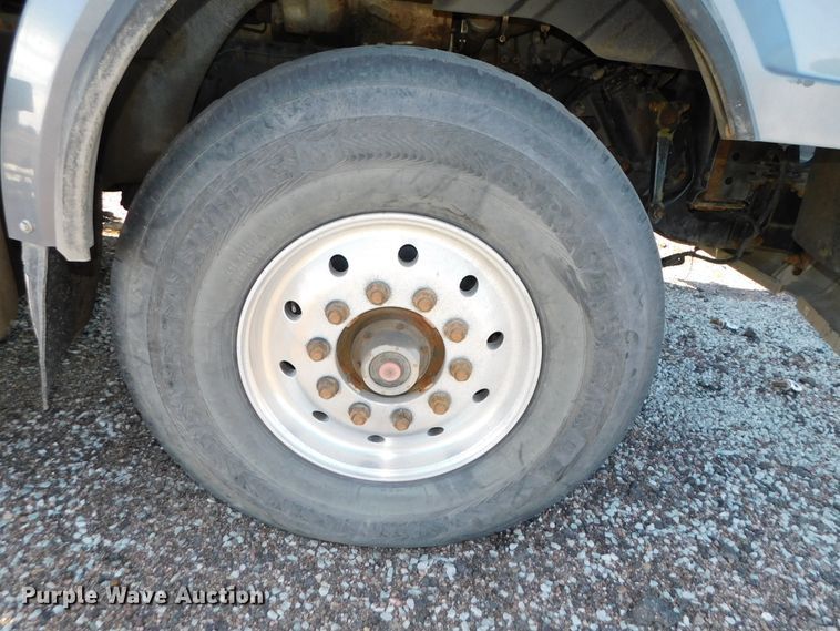 image for item DJ5934 2012 Western Star 4900SB  semi truck