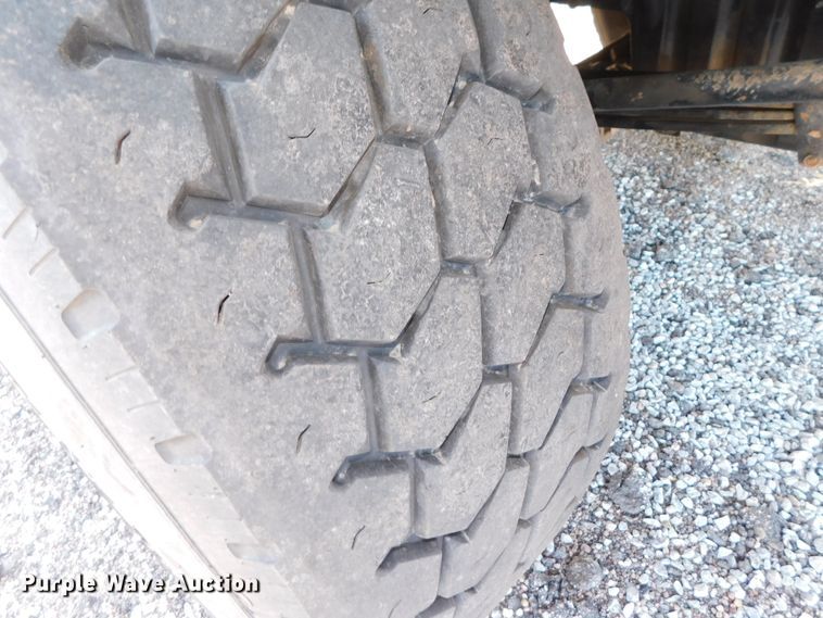 image for item DJ5934 2012 Western Star 4900SB  semi truck