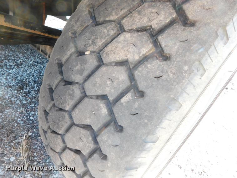 image for item DJ5934 2012 Western Star 4900SB  semi truck