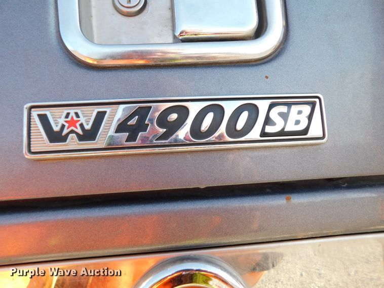 image for item DJ5934 2012 Western Star 4900SB  semi truck