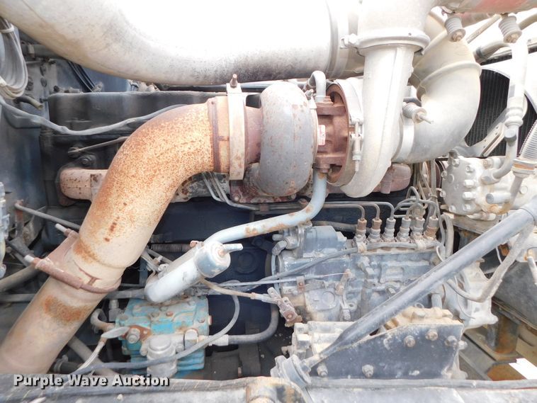 image for item DJ5935 1995 Mack RD690S  water truck