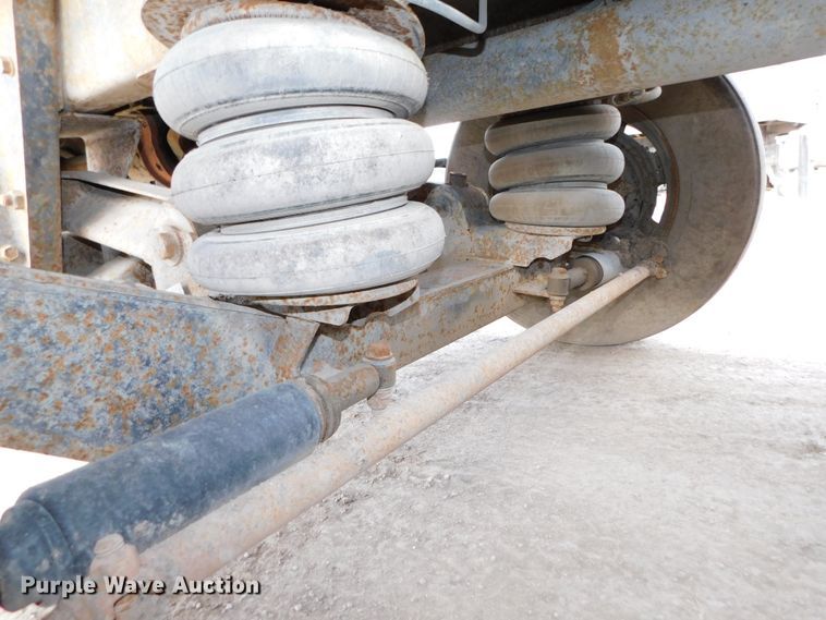 image for item DJ5935 1995 Mack RD690S  water truck