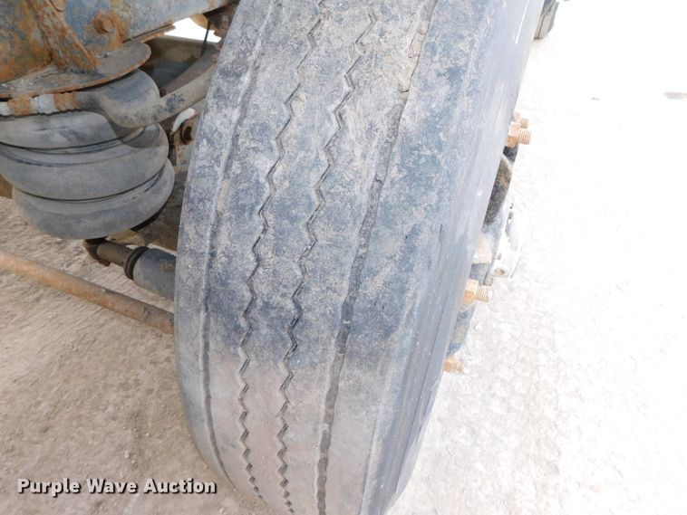 image for item DJ5935 1995 Mack RD690S  water truck