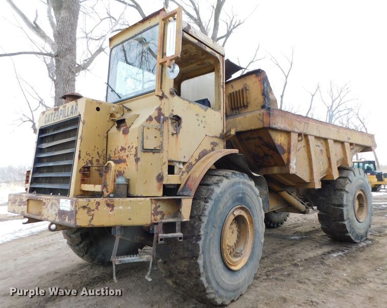 image for item DJ5943 Caterpillar D25B  articulated haul truck