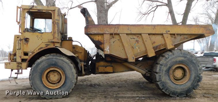 image for item DJ5943 Caterpillar D25B  articulated haul truck