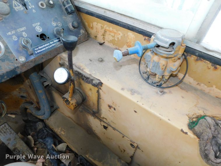 image for item DJ5943 Caterpillar D25B  articulated haul truck