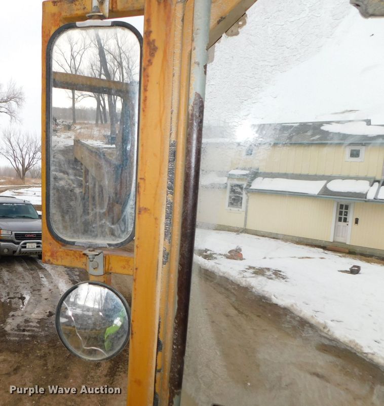 image for item DJ5943 Caterpillar D25B  articulated haul truck